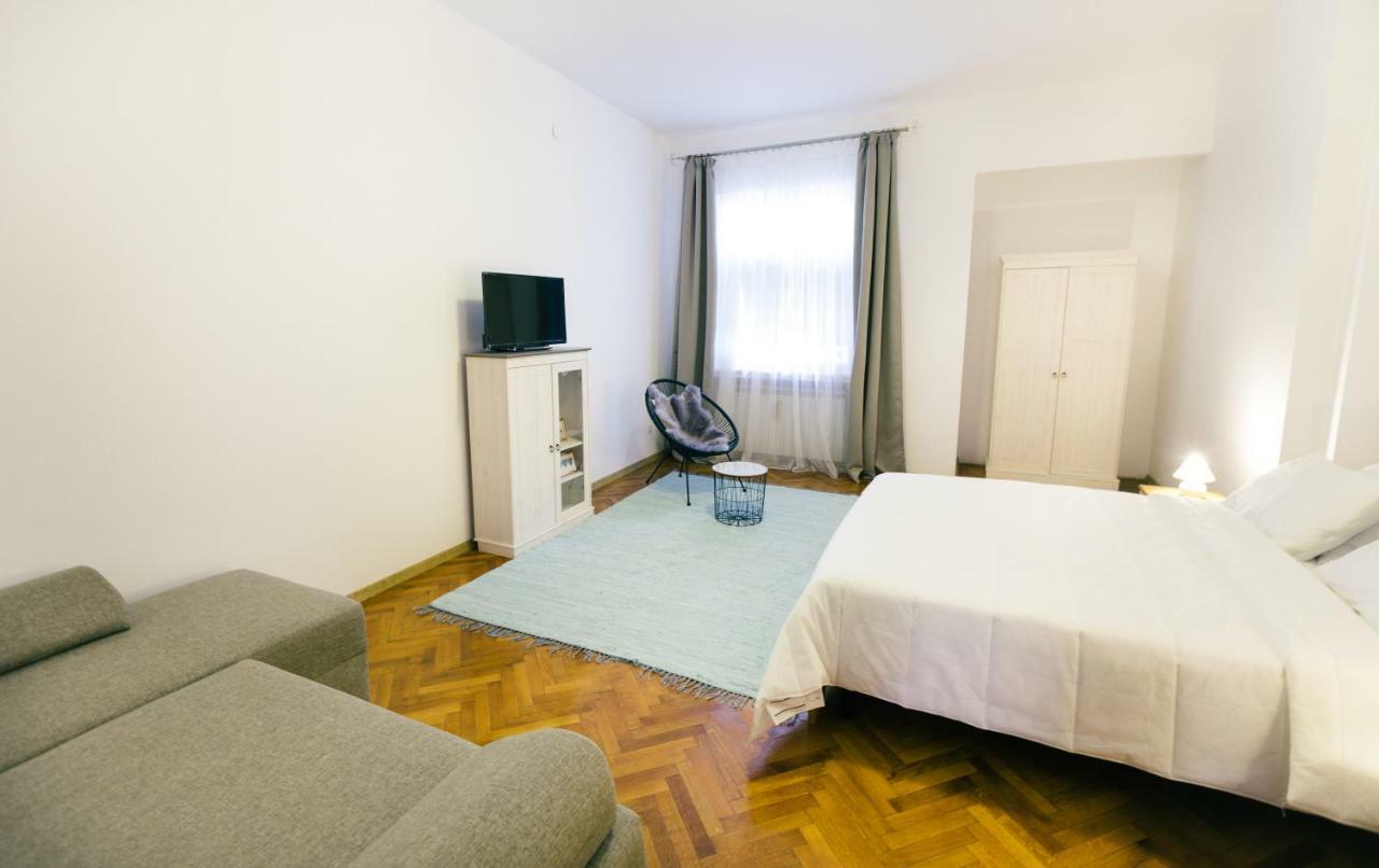 Street View Apartments Sibiu Exterior photo